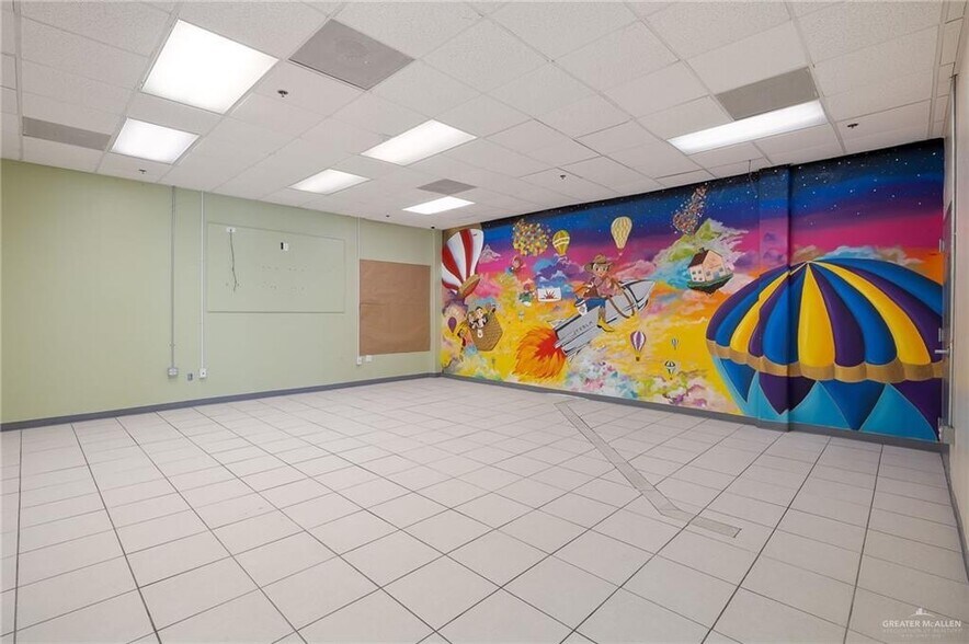 More Photos Of 451 E Alton Gloor Blvd, Brownsville Medical For Sale