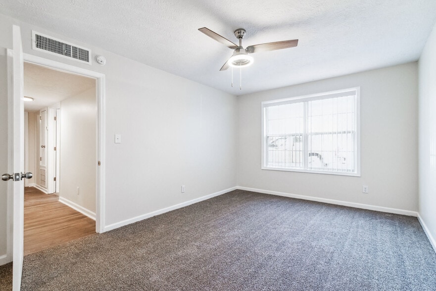 More Photos Of 117 Cedarwood Dr, Lebanon Apartments For Sale