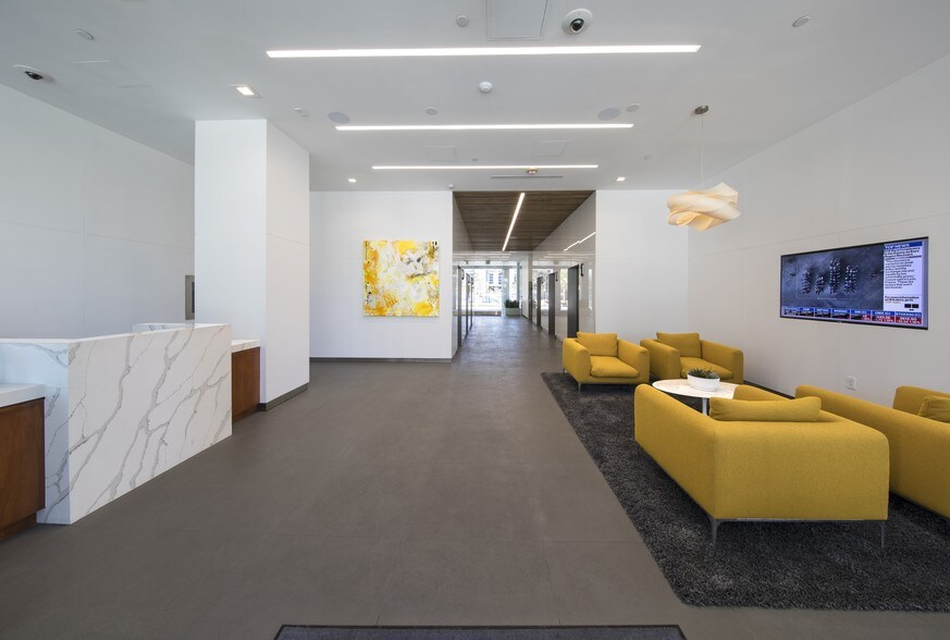 More Photos Of 5901 W Century Blvd, Los Angeles Coworking Space