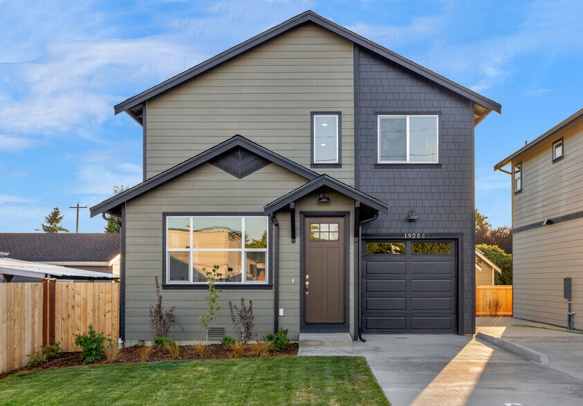 More Photos Of 1925 Lombard Ave, Everett Multifamily For Sale