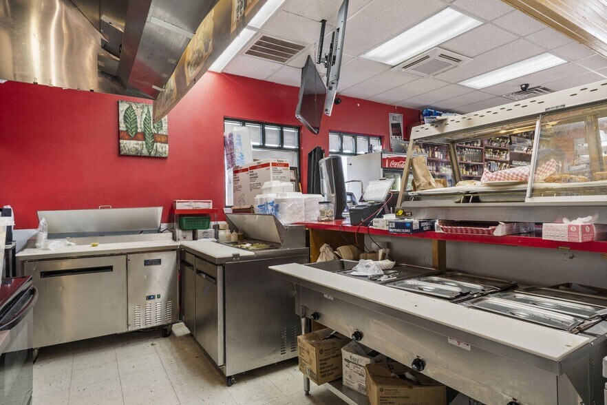 More Photos Of 103 Brookside, Saddlebrooke General Retail For Sale