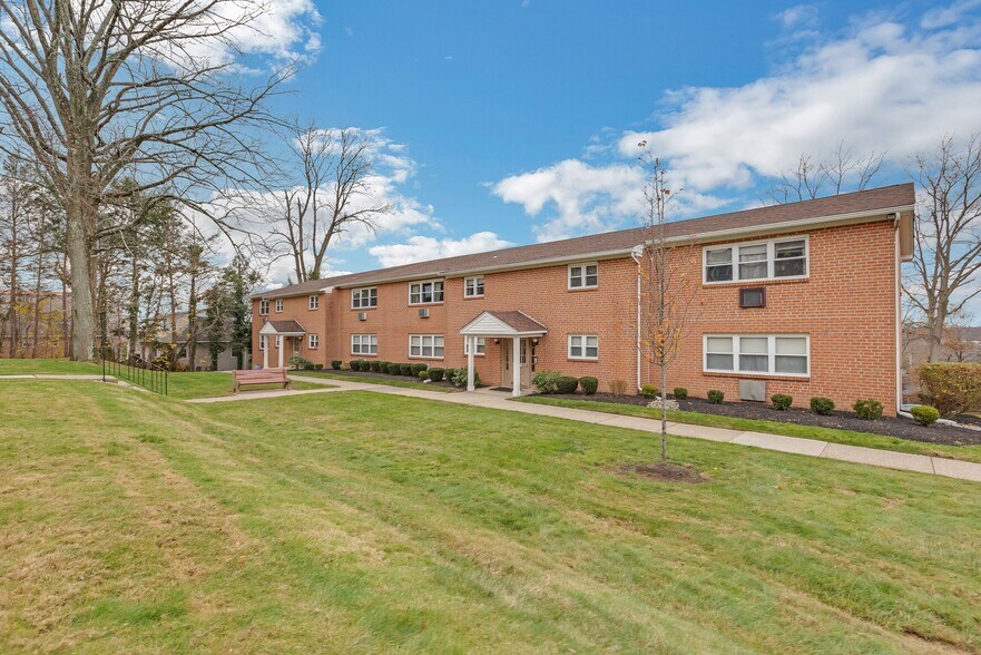More Photos Of 200 Spruce St, Doylestown Multifamily For Sale