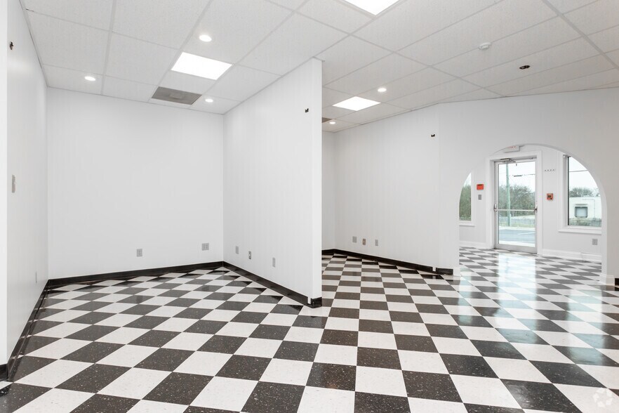 More Photos Of 922 E Jefferson St, Americus Medical For Lease