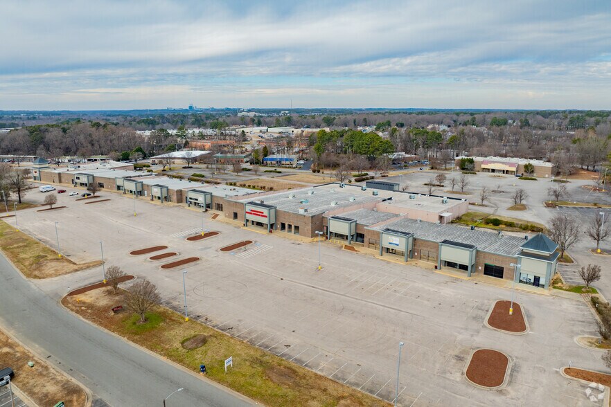 More Photos Of 3509 Maitland Dr, Raleigh Storefront Retail Office For Lease