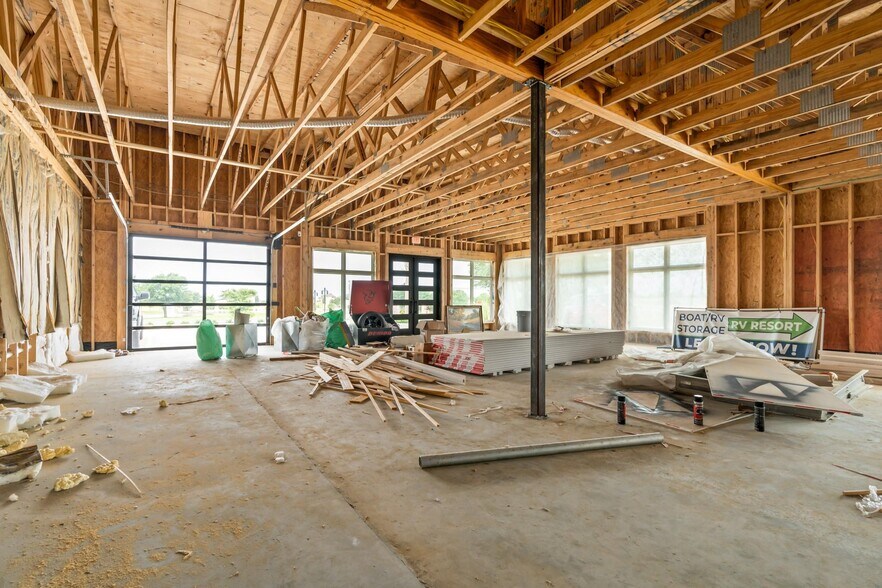 More Photos Of 5536 FM 933 #101, Whitney Flex For Lease