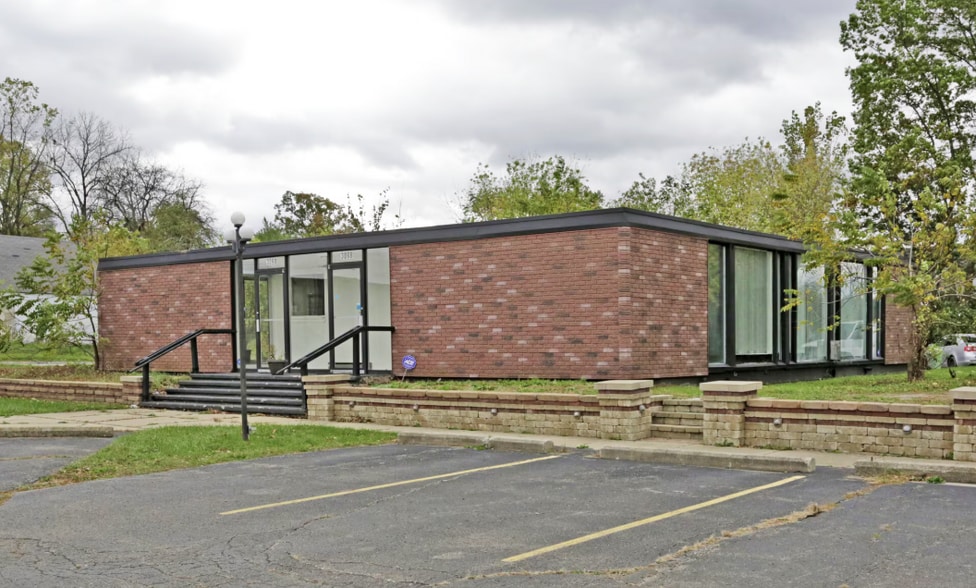 More Photos Of 3088-3106 E Grand Blanc Rd, Grand Blanc Medical For Sale