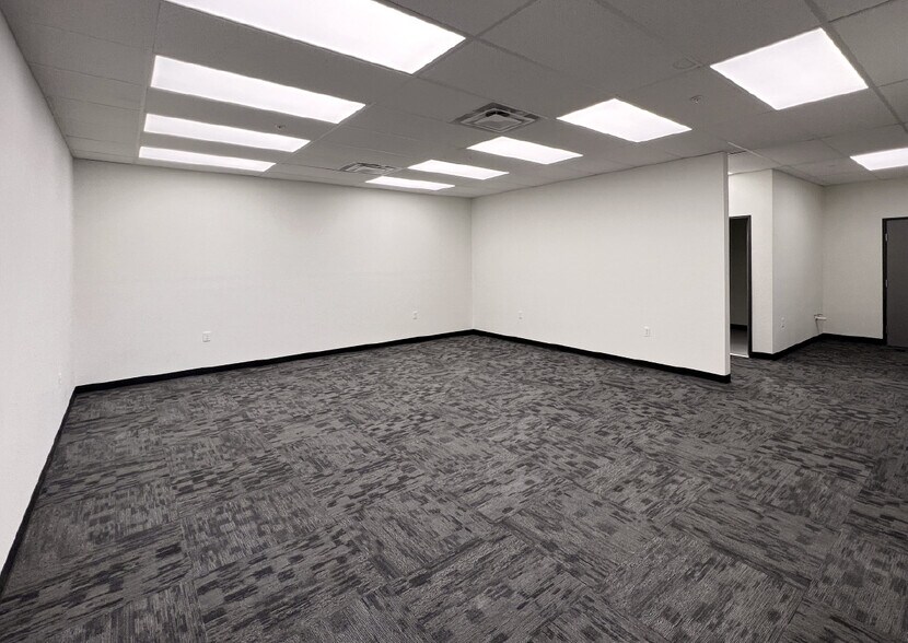More Photos Of 10510 Research Rd SE, Albuquerque Office For Lease