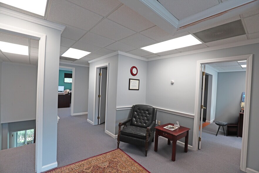 More Photos Of 766 Falmouth Rd, Mashpee Loft Creative Space For Lease