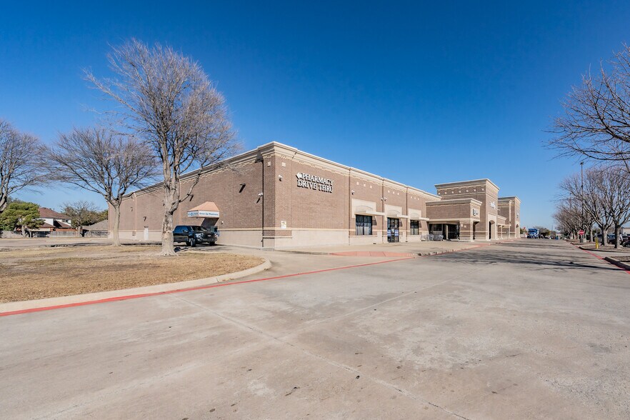 More Photos Of 3939 Frankford Rd, Dallas Unknown For Lease