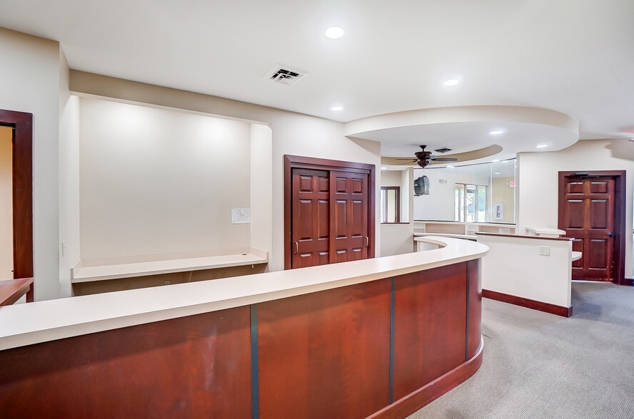 More Photos Of 3300 Philadelphia Dr, Dayton Medical For Sale