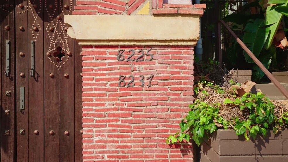 Primary Photo Of 8225 Fountain Ave, West Hollywood Apartments For Sale