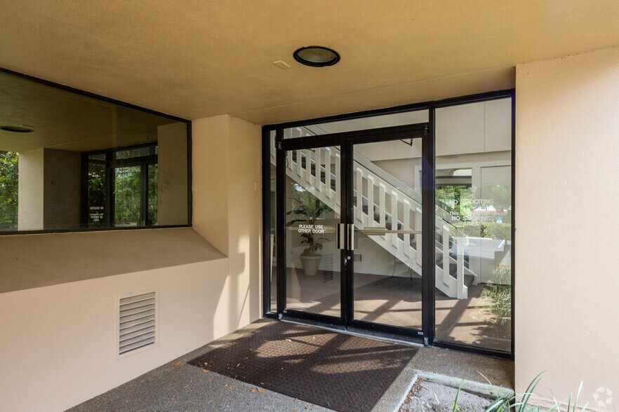 Primary Photo Of 901 Douglas Ave, Altamonte Springs Office For Sale