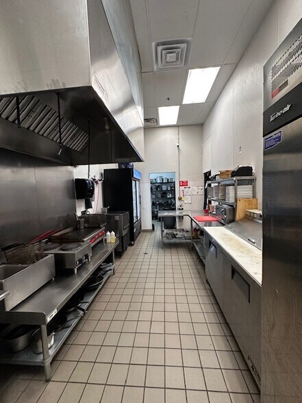 More Photos Of 5255 S Decatur Blvd, Las Vegas General Retail For Lease