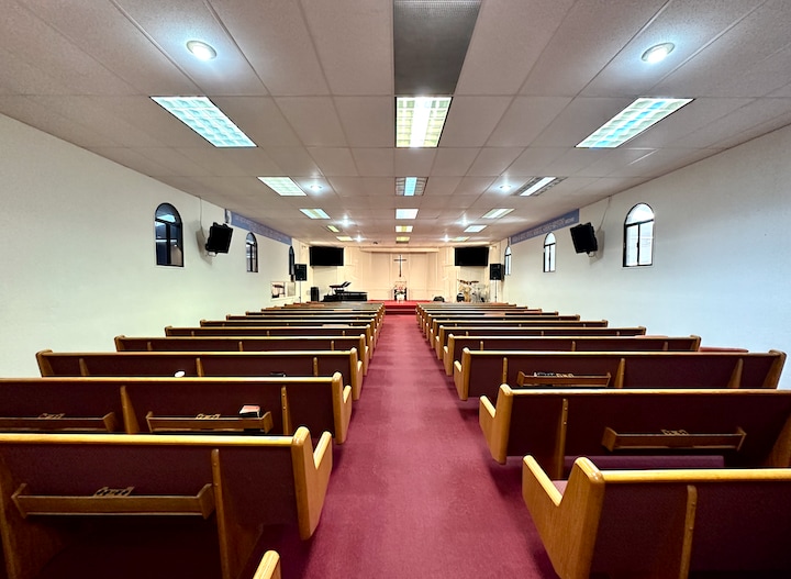 More Photos Of 9629 Holly St, Oakland Religious Facility For Sale
