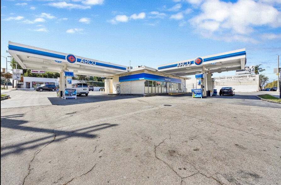 More Photos Of 2106 W Temple St, Los Angeles Service Station For Sale