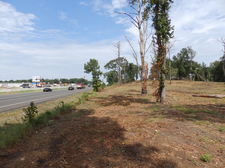 More Photos Of 16393 Highway 31, Tyler Land For Sale