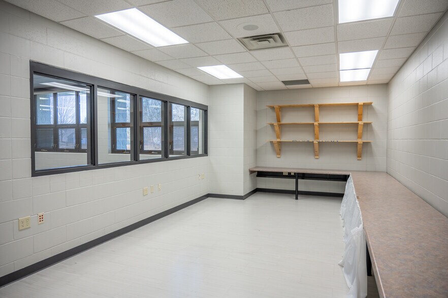 More Photos Of 201 Hoehn dr, Lyndon Station Specialty For Sale