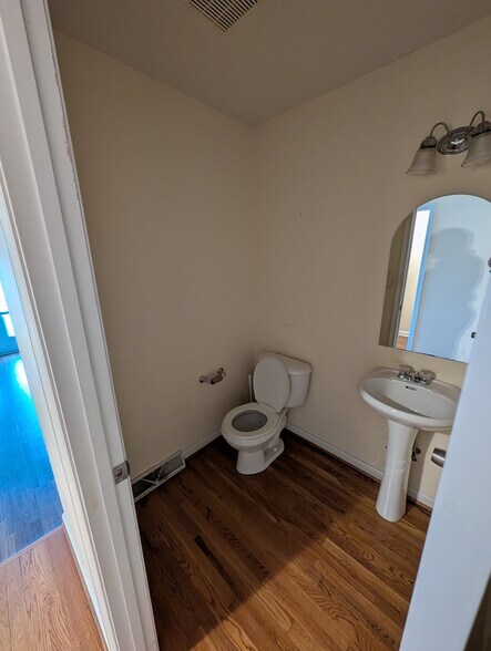 More Photos Of 736 Wyndhurst Dr, Lynchburg Apartments For Sale