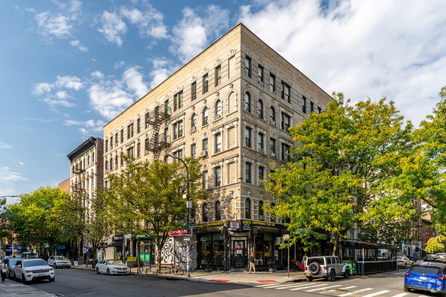 More Photos Of 160 Havemeyer St, Brooklyn Apartments For Lease