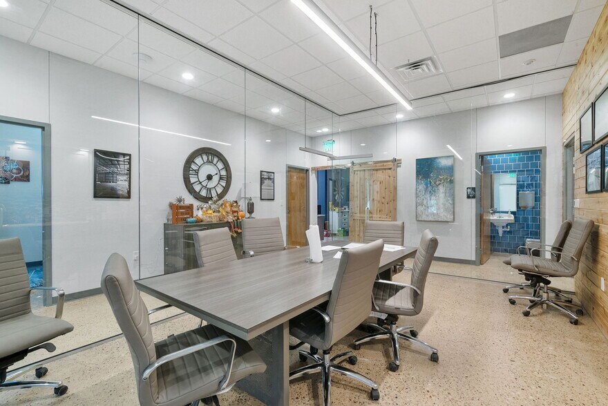 More Photos Of 1507 Ranger Hwy, Weatherford Warehouse For Lease