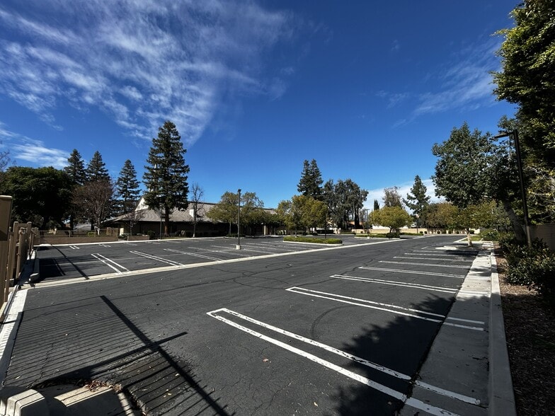 More Photos Of 18425 Ingomar st, Reseda Religious Facility For Sale