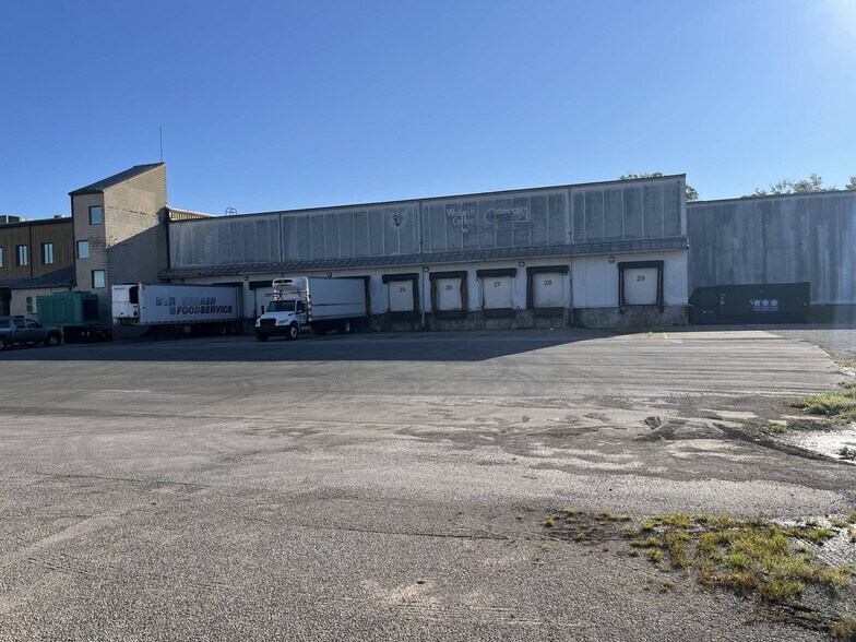 More Photos Of 1075 E Ramsey Rd, Vincennes Refrigeration Cold Storage For Sale