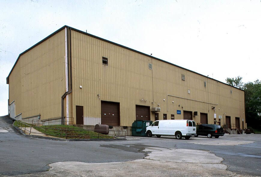 More Photos Of 4801-4823 Lydell Rd, Cheverly Warehouse For Lease