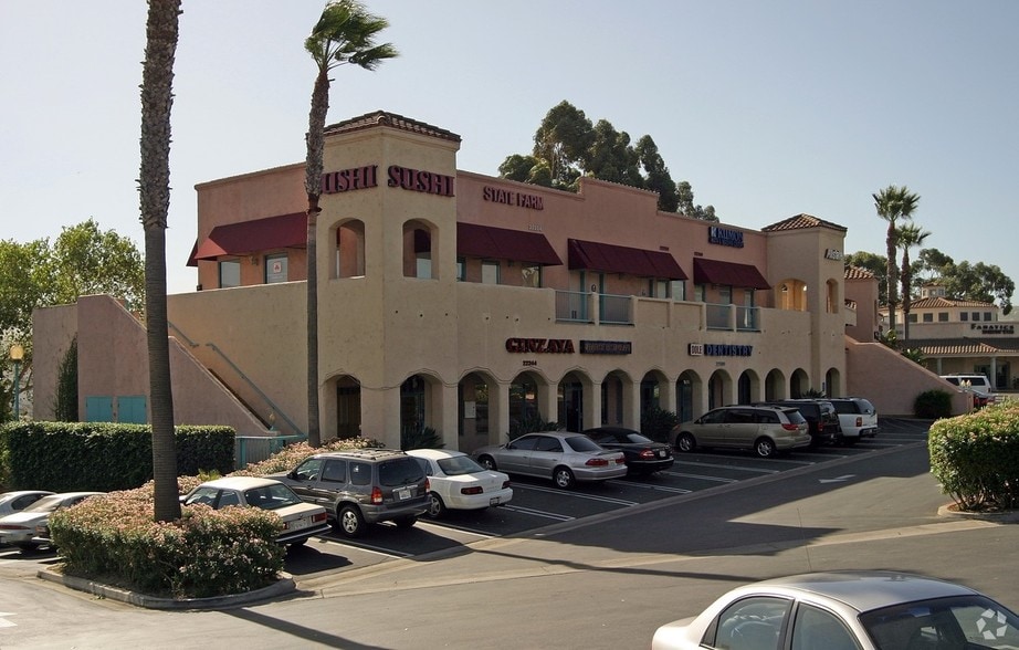 More Photos Of 22200-22290 La Palma, Yorba Linda Unknown For Lease