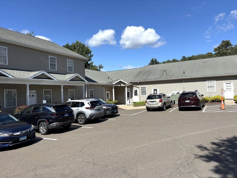 More Photos Of 115 Waterbury Rd, Prospect Flex For Sale