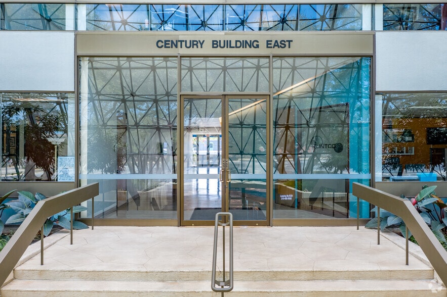 More Photos Of 84 NE Loop 410, San Antonio Office For Lease