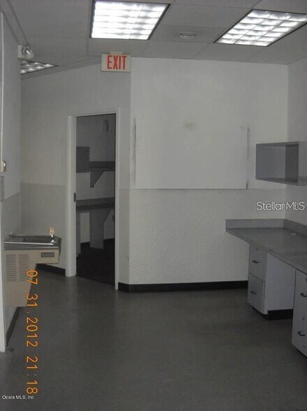 More Photos Of 3558 SW College Rd, Ocala Unknown For Lease