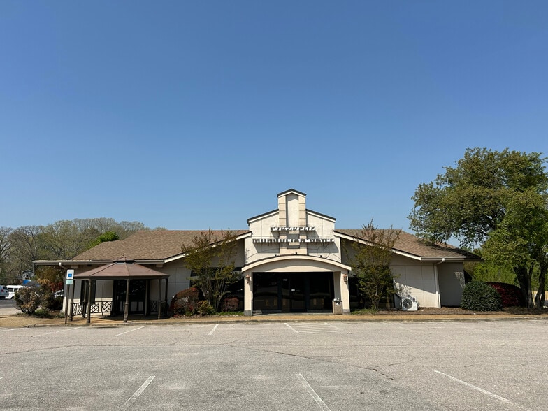 More Photos Of 1270 Buck Jones Rd, Raleigh Restaurant For Lease