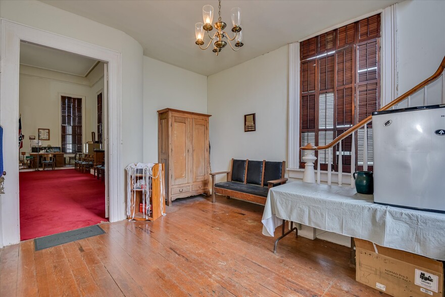 More Photos Of 205 E Liberty St, Washington Religious Facility For Sale