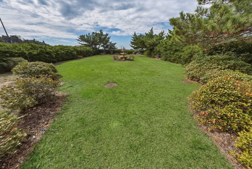 More Photos Of 6715 S Croatan Hwy, Nags Head Hotel For Sale