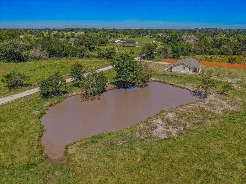 More Photos Of 3876 Hummingbird, Bedias Land For Sale