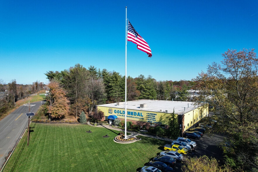 More Photos Of 11 Cotters Ln, East Brunswick Warehouse For Sale