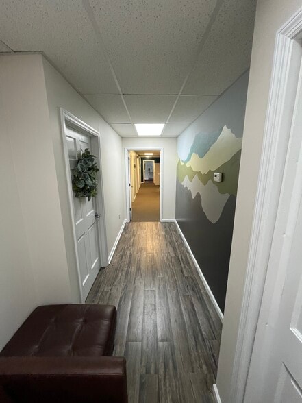 More Photos Of 8940 Kingsridge Dr, Centerville Medical For Sale