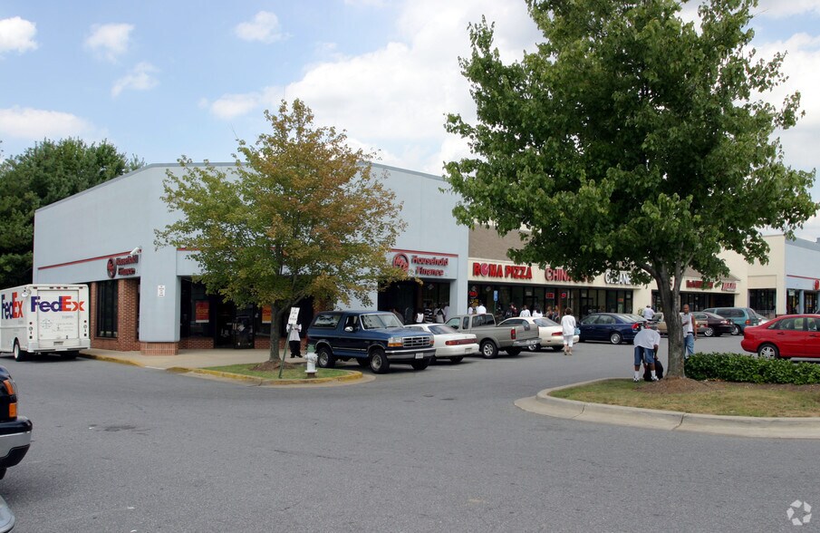 More Photos Of 7049-7099 Allentown Rd, Temple Hills Freestanding For Lease