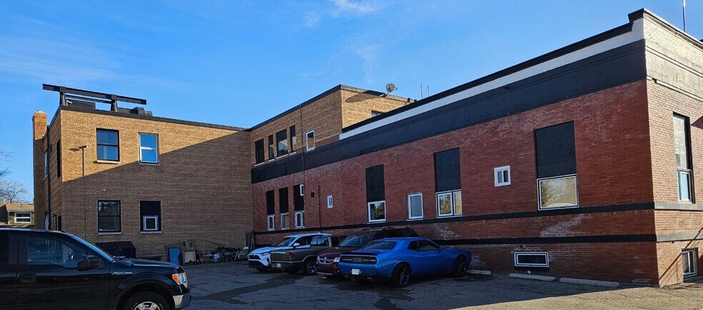 More Photos Of 405 Coteau Av, Weyburn Apartments For Sale