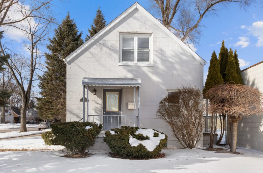 More Photos Of 3101 Rochester Rd, Royal Oak Office For Sale