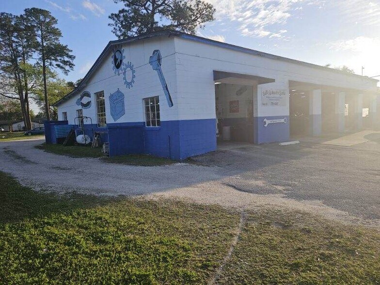 More Photos Of 3536 Morrow St, Jacksonville Auto Repair For Sale