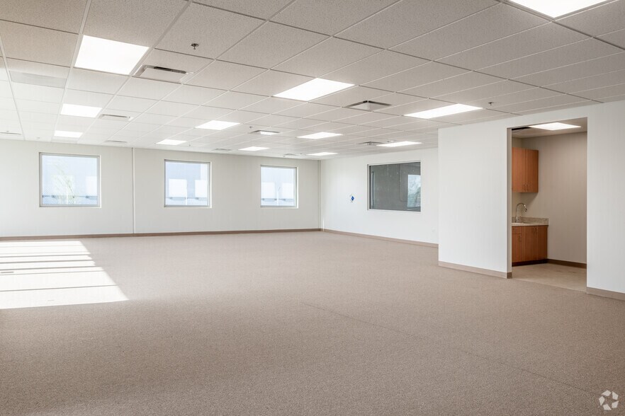 More Photos Of 1774 Pan American St, Calexico Warehouse For Lease