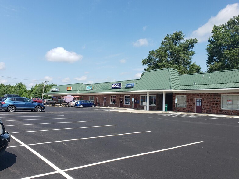 Primary Photo Of 10350-10374 Leadbetter Rd, Ashland Unknown For Lease