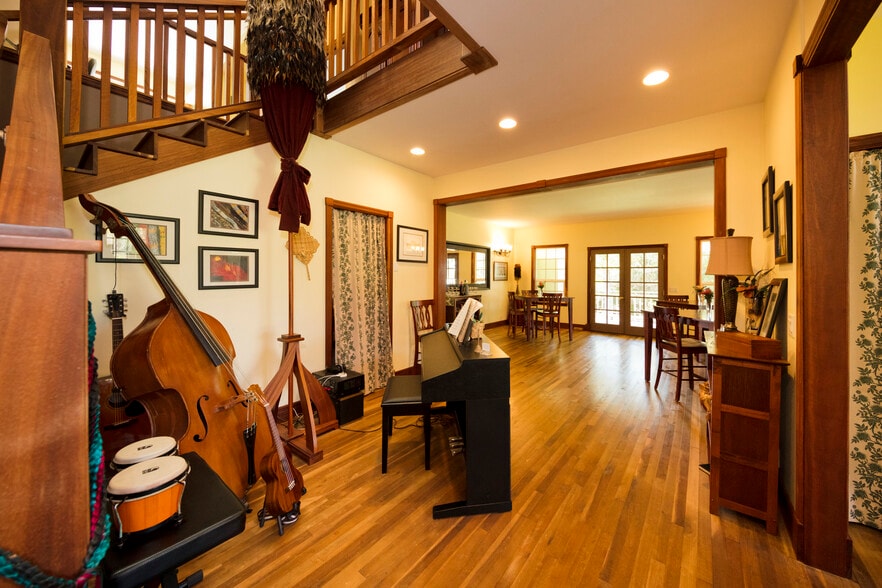 More Photos Of 94-2152 S Point Rd, Naalehu Hotel For Sale