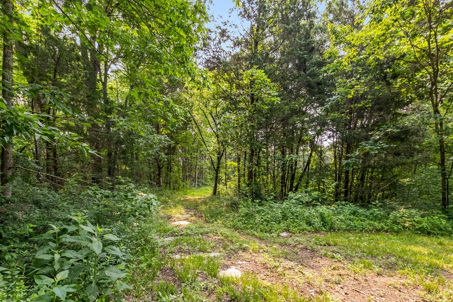 More Photos Of 1049 Oregon Rd, Lascassas Specialty For Sale