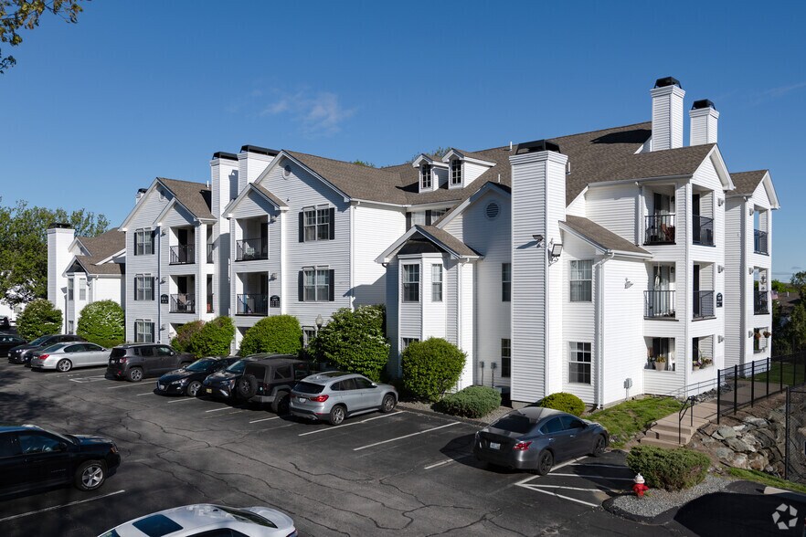 More Photos Of 100 Elena St, Cranston Apartments For Sale