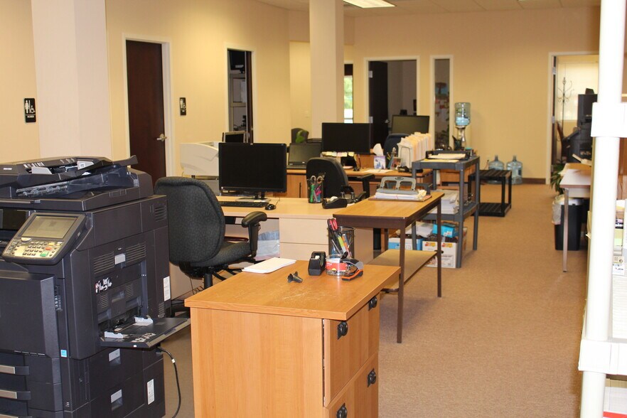 More Photos Of 491 Amwell Rd, Hillsborough Office For Sale