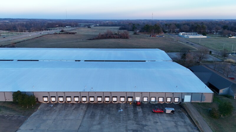 More Photos Of 600 E Sherwood Dr, Union City Distribution For Lease