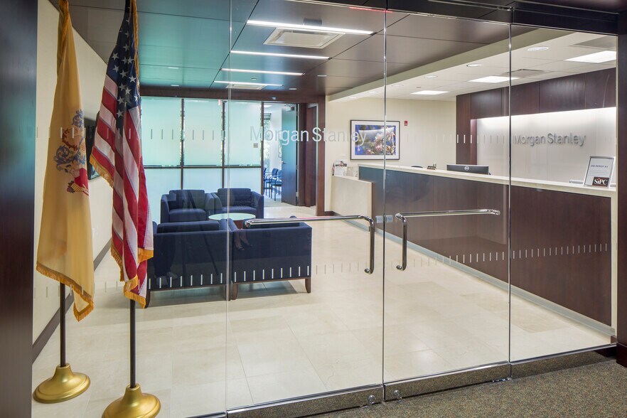 More Photos Of 301 Lippincott Dr, Marlton Office For Lease