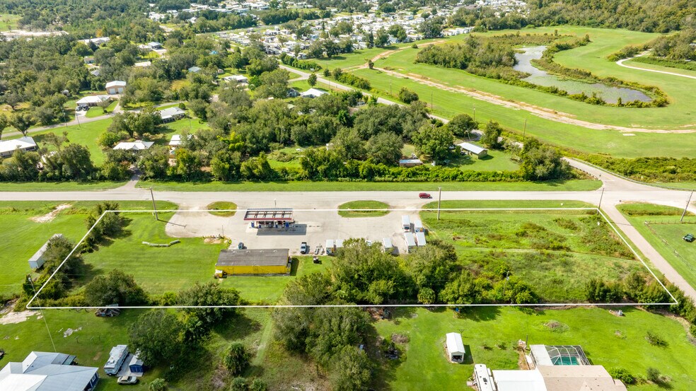 More Photos Of 9836 SW County Road 761, Arcadia General Retail For Sale